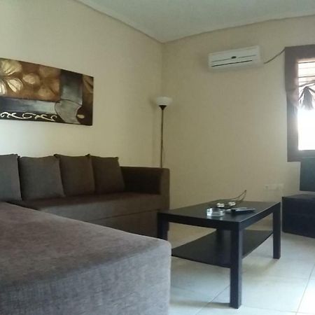 Gougousis Apartments Kaloyiros Zewnętrze zdjęcie